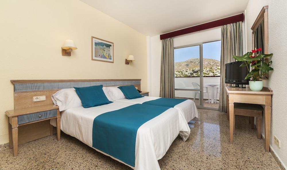 Globales Simar Hotel Cala de Sant Vicenc Eksteriør billede