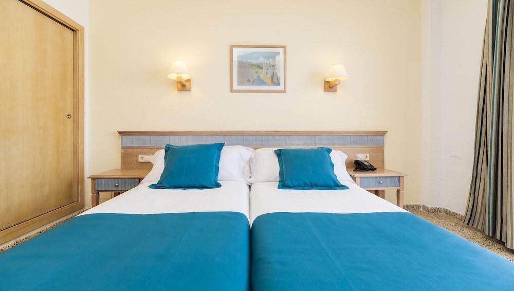 Globales Simar Hotel Cala de Sant Vicenc Eksteriør billede