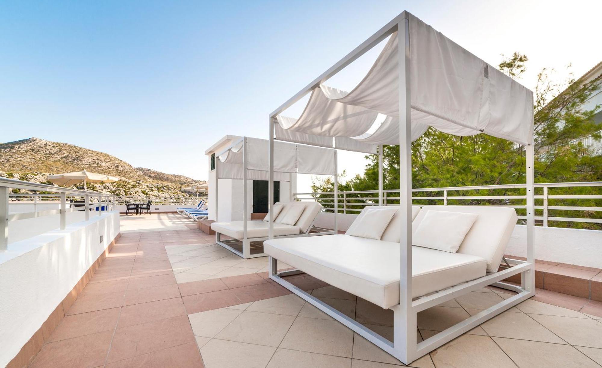 Globales Simar Hotel Cala de Sant Vicenc Eksteriør billede