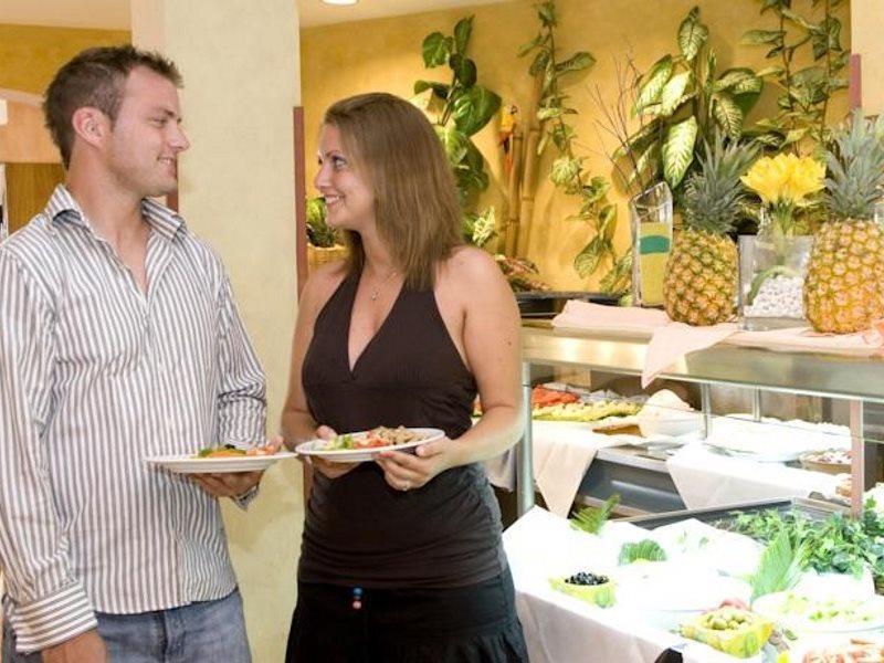 Globales Simar Hotel Cala de Sant Vicenc Eksteriør billede