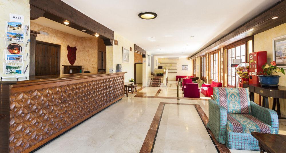 Globales Simar Hotel Cala de Sant Vicenc Eksteriør billede