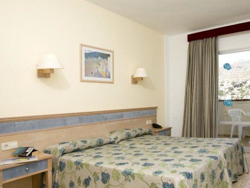 Globales Simar Hotel Cala de Sant Vicenc Eksteriør billede