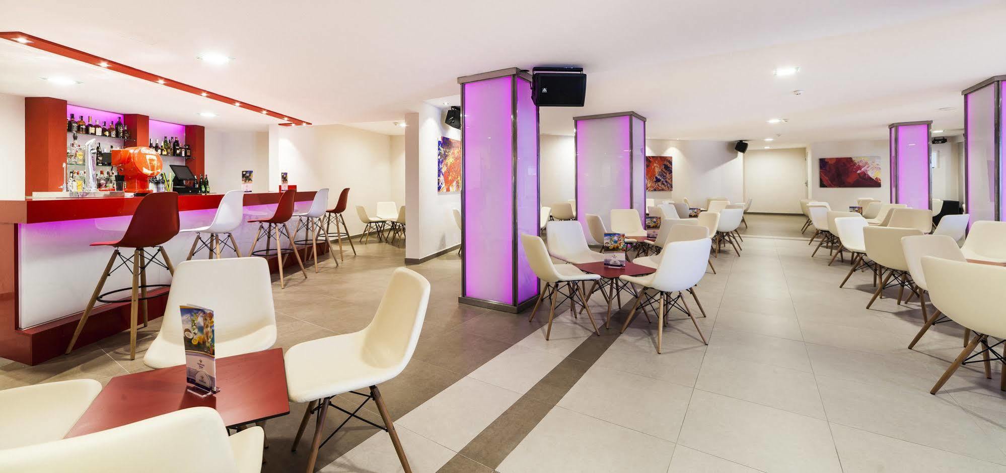 Globales Simar Hotel Cala de Sant Vicenc Eksteriør billede