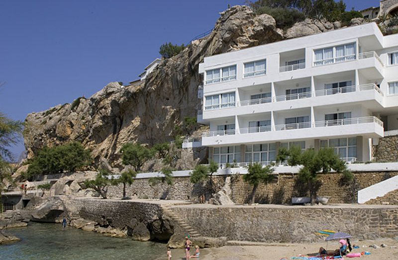 Globales Simar Hotel Cala de Sant Vicenc Eksteriør billede